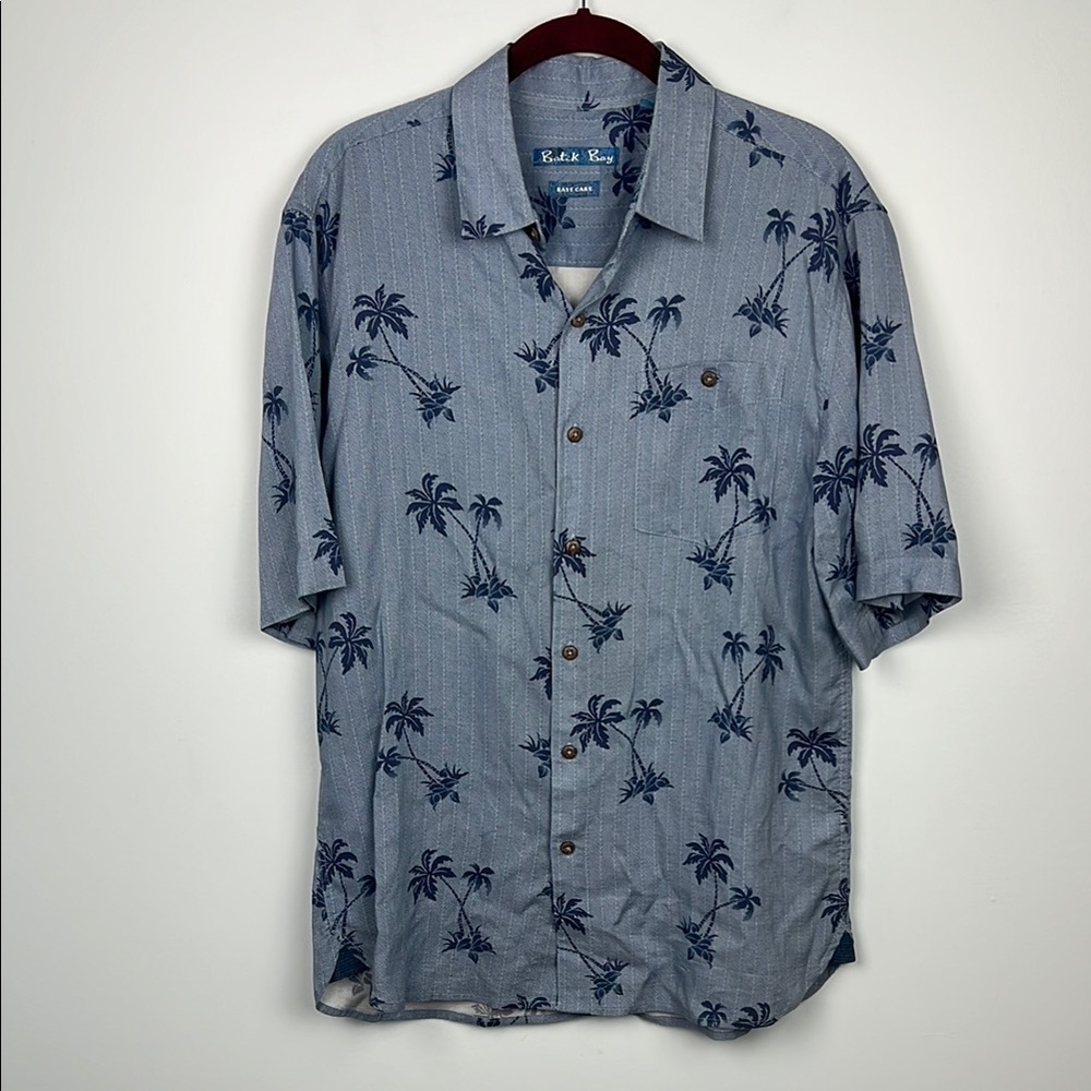 Batik Bay medium men’s tropical lightweight short sleeve button down shirt